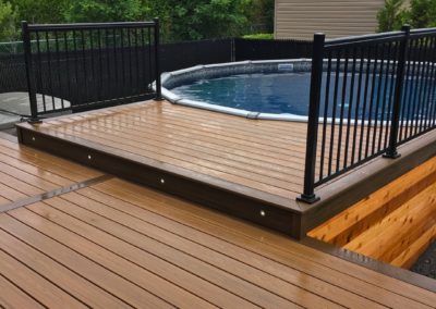patio composite piscine rampe aluminium